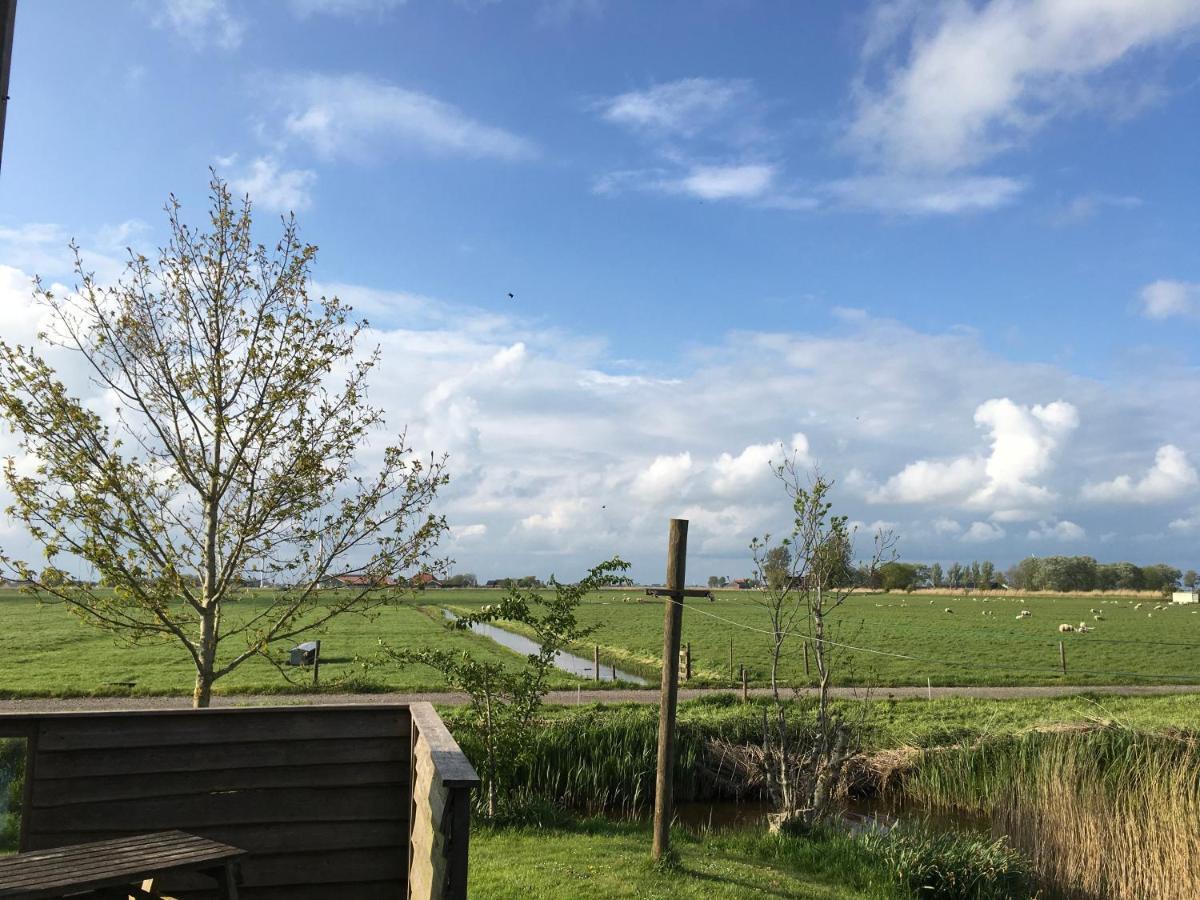 B&B En Vakantiehuisje Ursula วอร์คุม ภายนอก รูปภาพ